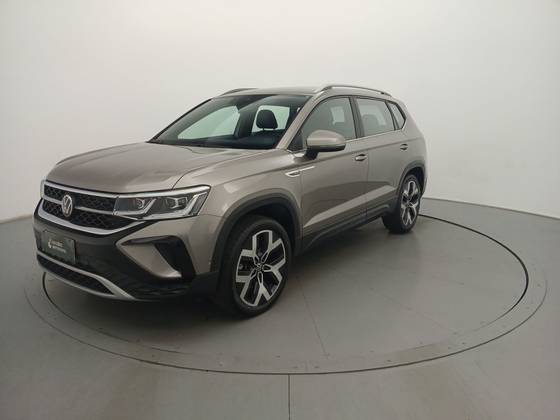 VOLKSWAGEN TAOS 1.4 250 TSI TOTAL FLEX HIGHLINE AUTOMÁTICO